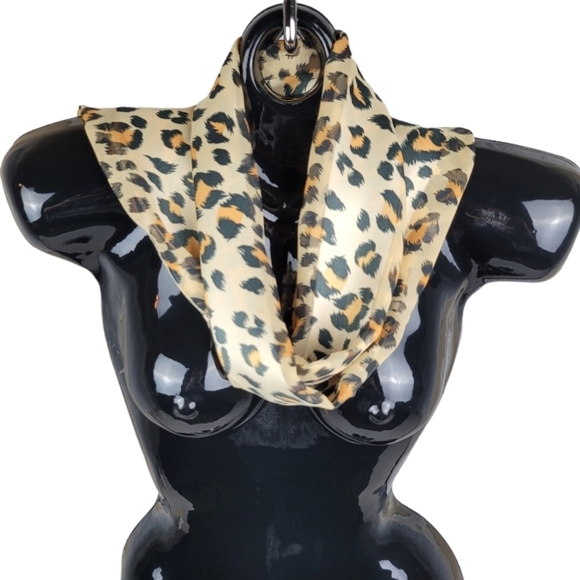 Women's Scarf Animal Print 100% Polyester - Picture 4 of 5